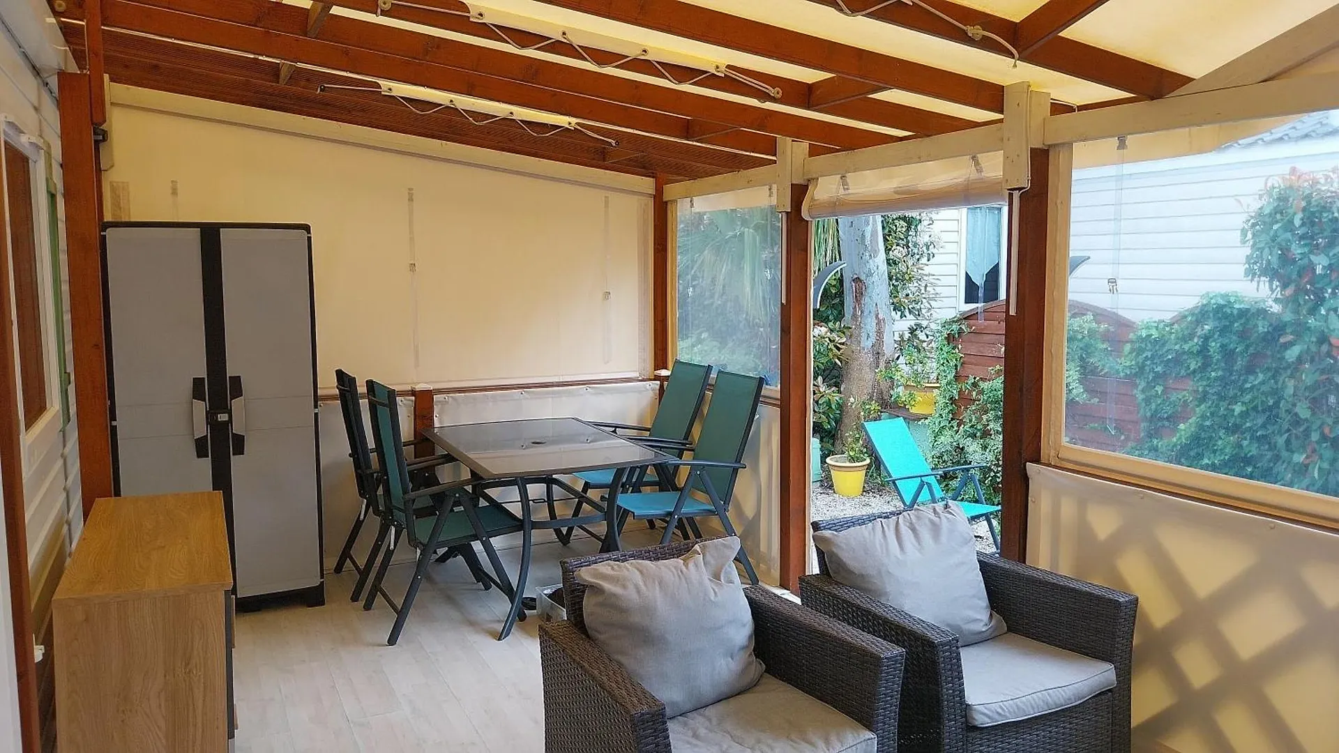 Campsite Mobile Home Tout Confort A 200M De La Plage Hyeres France